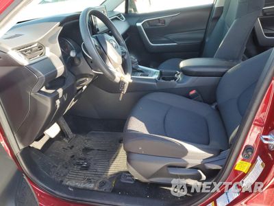 Zdjęcie 7 z 13 samochodu: 2019 TOYOTA RAV4 LE VIN:JTMF1RFV3KJ006726 - miniatura