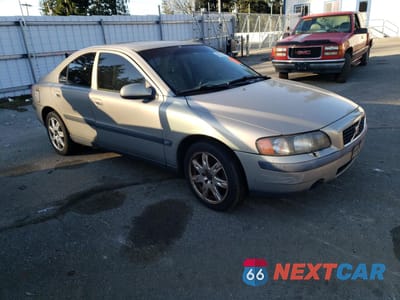 Czwarte zdjęcie samochodu z boku: 2002 VOLVO S60 2.5T VIN:YV1RH58D222156109 - miniatura