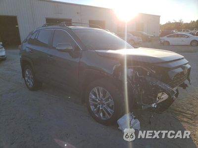 Czwarte zdjęcie samochodu z boku: 2024 TOYOTA RAV4 XLE PREMIUM VIN:2T3C1RFV4RC258999 - miniatura