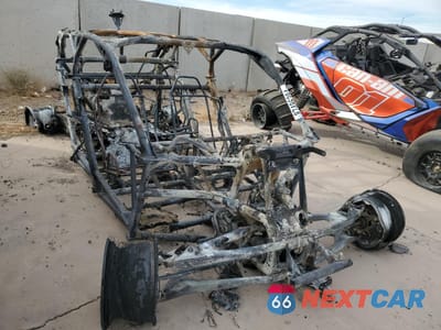 Zdjęcie 9 z 10 samochodu: 2018 CAN-AM MAVERICK X3 MAX X RS TURBO R VIN:3JBVNAW40JK004280 - miniatura