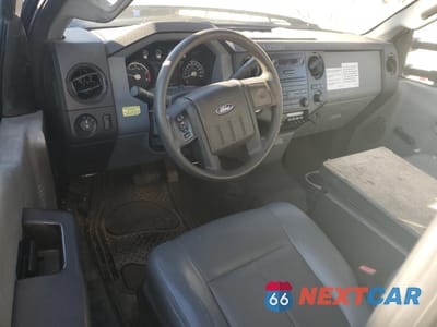 Zdjęcie 8 z 12 samochodu: 2012 FORD F450 SUPER DUTY VIN:1FDUF4GY2CEC06491 - miniatura