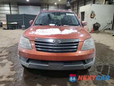 Piąte zdjęcie samochodu w środku: 2009 KIA BORREGO LX VIN:KNDJH741195037079 - miniatura