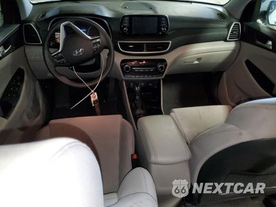 Zdjęcie 8 z 16 samochodu: 2019 HYUNDAI TUCSON LIMITED VIN:KM8J3CA47KU841190 - miniatura