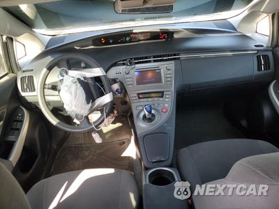Zdjęcie 8 z 14 samochodu: 2014 TOYOTA PRIUS VIN:JTDKN3DUXE0380772 - miniatura
