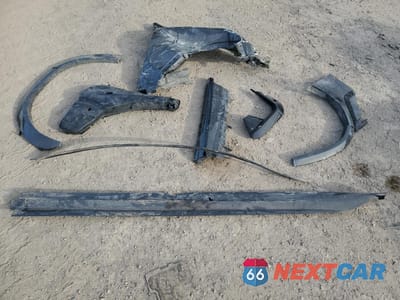 Zdjęcie 13 z 15 samochodu: 2022 BMW X6 M VIN:5YMCY0C04N9K70845 - miniatura