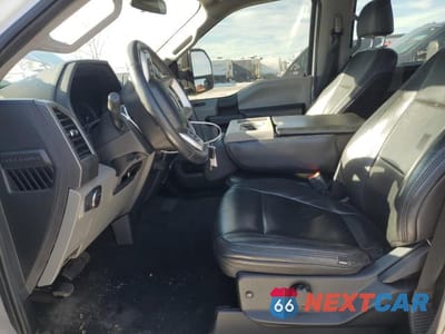 Piąte zdjęcie samochodu w środku: 2020 FORD F350 SUPER DUTY VIN:1FT8W3DT5LED76921 - miniatura
