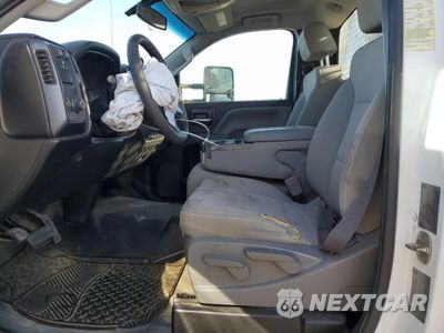 Zdjęcie 7 z 13 samochodu: 2017 CHEVROLET SILVERADO C3500 VIN:1GB3CYCG0HF149873 - miniatura
