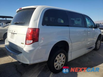 Trzecie zdjęcie samochodu z tyłu: 2018 DODGE GRAND CARAVAN SE VIN:2C7WDGBG8JR243227 - miniatura