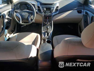 Zdjęcie 8 z 14 samochodu: 2016 HYUNDAI ELANTRA SE VIN:5NPDH4AE1GH724014 - miniatura