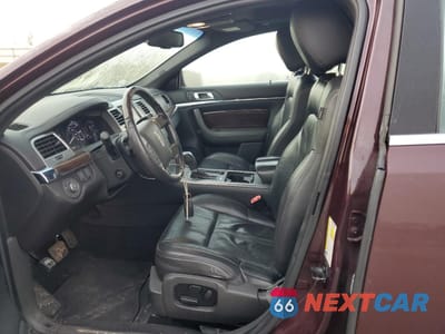 Zdjęcie 7 z 14 samochodu: 2011 LINCOLN MKS VIN:1LNHL9DR8BG607535 - miniatura