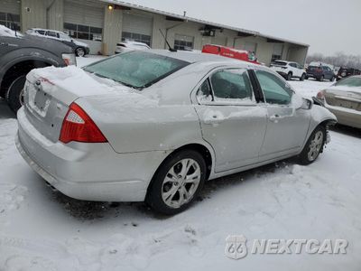 Trzecie zdjęcie samochodu z tyłu: 2012 FORD FUSION SE VIN:3FAHP0HA1CR117706 - miniatura