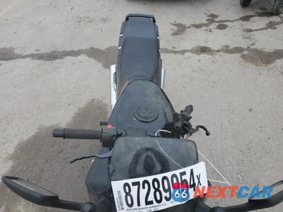 Piąte zdjęcie samochodu w środku: 2006 KAWASAKI EX250 F VIN:JKAEXMF186DA20195 - miniatura