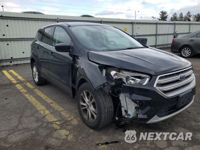 Czwarte zdjęcie samochodu z boku: 2017 FORD ESCAPE SE VIN:1FMCU0GD4HUB46069 - miniatura