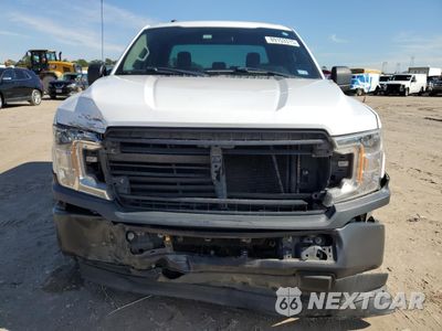 Piąte zdjęcie samochodu w środku: 2018 FORD F150 SUPER CAB VIN:1FTEX1C57JKE39149 - miniatura