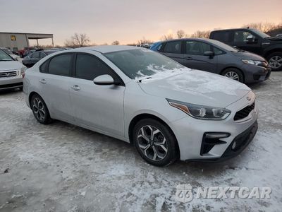 Czwarte zdjęcie samochodu z boku: 2020 KIA FORTE FE VIN:3KPF24AD1LE260531 - miniatura
