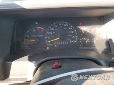 Zdjęcie 9 z 14 samochodu: 1996 CHEVROLET SUBURBAN K2500 VIN:3GNGK26J8TG145265 - miniatura