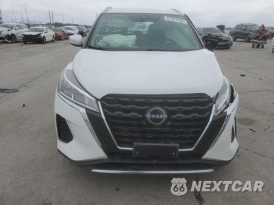 Piąte zdjęcie samochodu w środku: 2022 NISSAN KICKS SV VIN:3N1CP5CV4NL490615 - miniatura