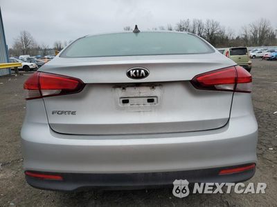 Zdjęcie 6 z 14 samochodu: 2018 KIA FORTE LX VIN:3KPFK4A73JE278293 - miniatura