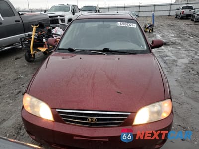 Piąte zdjęcie samochodu w środku: 2003 KIA SPECTRA BASE VIN:KNAFB121335215523 - miniatura