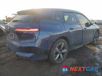 Trzecie zdjęcie samochodu z tyłu: 2024 BMW IX XDRIVE50 VIN:WB523CF08RCP39620 - miniatura