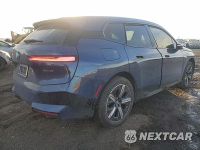 Trzecie zdjęcie samochodu z tyłu: 2024 BMW IX XDRIVE50 VIN:WB523CF08RCP39620 - miniatura
