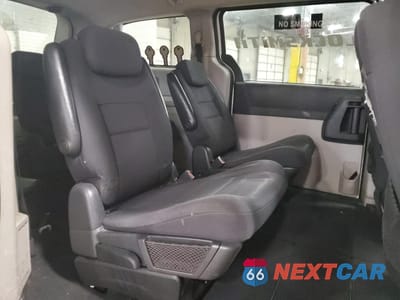 Zdjęcie 11 z 15 samochodu: 2010 DODGE GRAND CARAVAN SE VIN:2D4RN4DE4AR424653 - miniatura