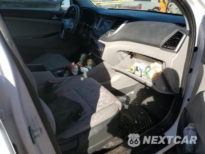 Zdjęcie 8 z 14 samochodu: 2017 HYUNDAI TUCSON LIMITED VIN:KM8J3CA43HU388582 - miniatura