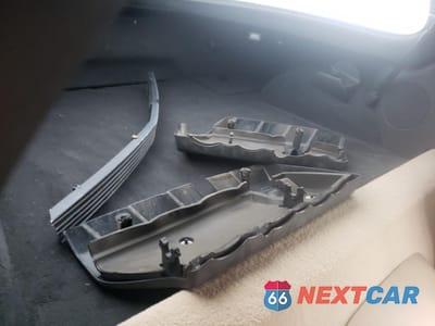 Zdjęcie 10 z 12 samochodu: 2010 CHEVROLET CORVETTE VIN:1G1YG2DWXA5101617 - miniatura