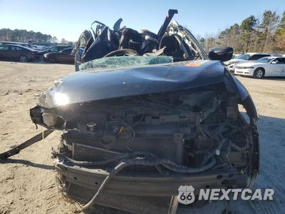 Piąte zdjęcie samochodu w środku: 2017 NISSAN ROGUE S VIN:KNMAT2MT0HP511576 - miniatura