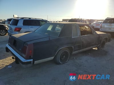 Trzecie zdjęcie samochodu z tyłu: 1994 FORD CROWN VICTORIA LX VIN:2FALP74W2RX176598 - miniatura