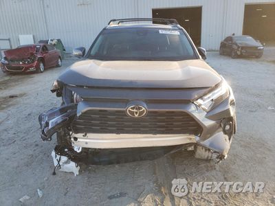Piąte zdjęcie samochodu w środku: 2024 TOYOTA RAV4 XLE PREMIUM VIN:2T3C1RFV4RC258999 - miniatura