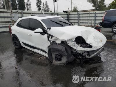 Czwarte zdjęcie samochodu z boku: 2017 PORSCHE MACAN GTS VIN:WP1AG2A54HLB52684 - miniatura