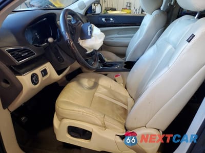 Zdjęcie 7 z 14 samochodu: 2014 LINCOLN MKT VIN:2LMHJ5FK7EBL53525 - miniatura