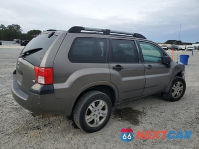 Trzecie zdjęcie samochodu z tyłu: 2004 MITSUBISHI ENDEAVOR LS VIN:4A4MM21S34E049244 - miniatura