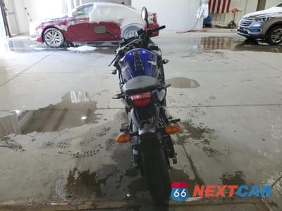 Czwarte zdjęcie samochodu z boku: 2013 YAMAHA FZ6 R VIN:JYARJ18E0DA010937 - miniatura