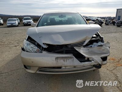 Piąte zdjęcie samochodu w środku: 2005 TOYOTA CAMRY LE VIN:4T1BE32K35U048291 - miniatura