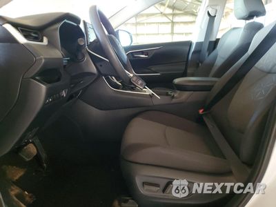 Zdjęcie 7 z 15 samochodu: 2020 TOYOTA RAV4 XLE VIN:2T3W1RFV9LW088948 - miniatura