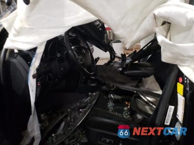 Zdjęcie 7 z 14 samochodu: 2013 TOYOTA LAND CRUISER VIN:JTMHY7AJ2D4010524 - miniatura