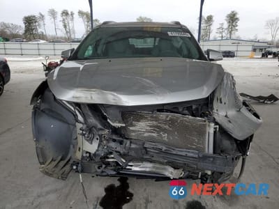 Piąte zdjęcie samochodu w środku: 2017 CHEVROLET TRAVERSE LT VIN:1GNKRHKD7HJ140332 - miniatura