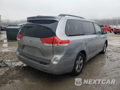 Trzecie zdjęcie samochodu z tyłu: 2011 TOYOTA SIENNA LE VIN:5TDKK3DCXBS033757 - miniatura