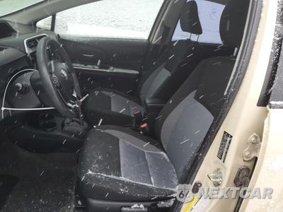 Zdjęcie 7 z 16 samochodu: 2018 TOYOTA PRIUS C VIN:JTDKDTB37J1613508 - miniatura
