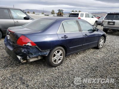 Trzecie zdjęcie samochodu z tyłu: 2006 HONDA ACCORD SE VIN:1HGCM56326A127966 - miniatura