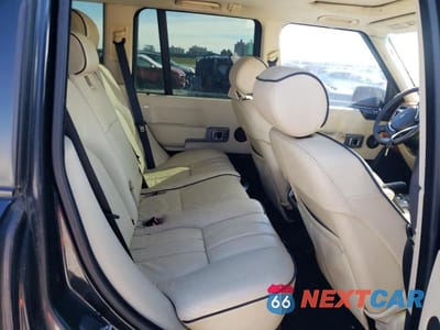 Zdjęcie 11 z 13 samochodu: 2004 LAND ROVER RANGE ROVER HSE VIN:SALME11424A152607 - miniatura