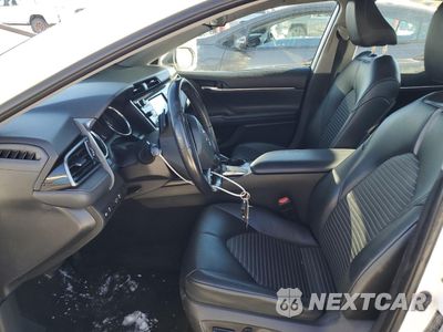 Zdjęcie 7 z 15 samochodu: 2019 TOYOTA CAMRY L VIN:4T1B11HK0KU802699 - miniatura