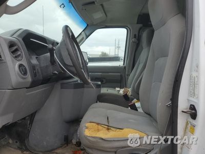 Zdjęcie 7 z 14 samochodu: 2011 FORD ECONOLINE E250 VAN VIN:1FTNE2EW0BDA92402 - miniatura