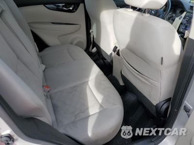 Zdjęcie 11 z 15 samochodu: 2018 NISSAN ROGUE SPORT S VIN:JN1BJ1CR0JW284043 - miniatura