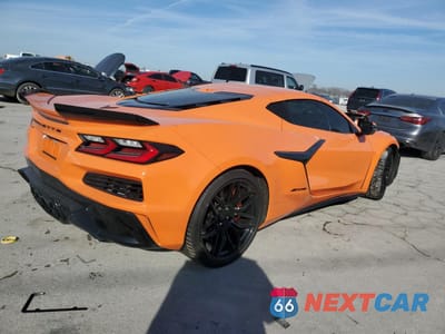Trzecie zdjęcie samochodu z tyłu: 2024 CHEVROLET CORVETTE Z06 3LZ VIN:1G1YF2D31R5600486 - miniatura