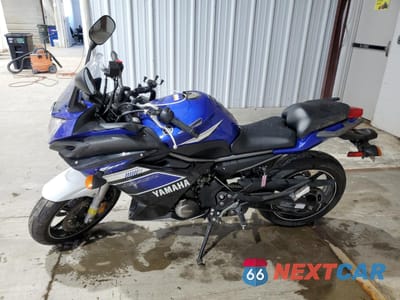 Trzecie zdjęcie samochodu z tyłu: 2013 YAMAHA FZ6 R VIN:JYARJ18E0DA010937 - miniatura