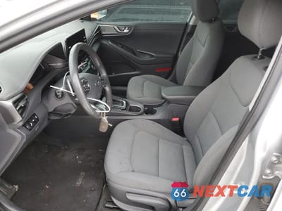 Zdjęcie 7 z 12 samochodu: 2021 HYUNDAI IONIQ SE VIN:KMHC65LD9MU261287 - miniatura
