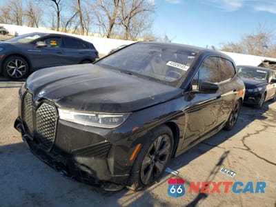 2022 BMW IX XDRIVE50 WB523CF09NCJ71369 - główne zdjęcie licytacji z USA - miniatura